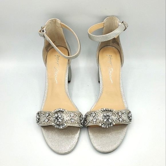 Betsey Johnson Mel sandals, Silver, NIB - Picture 2 of 12